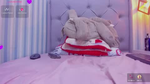 L I N A  online show from December 2024 07:08:01 AM