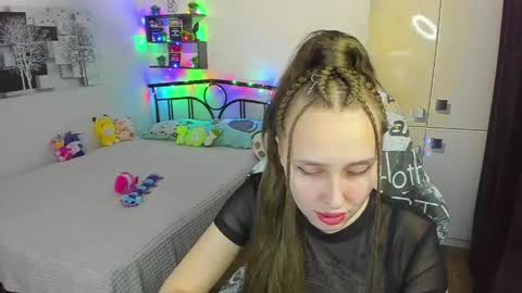 Lina online show from April 2026 08:56:01 PM