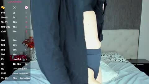 Snapshot of linda__bryant chatting on December 2024 06:00:01 AM Linda GMT2 Mon Tu Fri Sa Su 0300am-1000 am online show from December 2024 06:00:01 AM