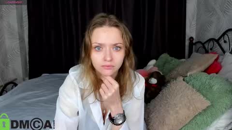 Snapshot of linda__bryant chatting on September 2025 11:50:01 PM Linda GMT2 Mon Tu Fri Sa Su 0300am-1000 am online show from September 2025 11:50:01 PM