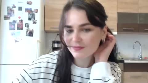 Snapshot of linda_aa chatting on September 2025 01:16:01 PM Linda online show from September 2025 01:16:01 PM