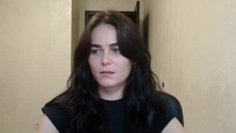 Snapshot of linda_aa chatting on November 2025 10:30:01 PM Linda online show from November 2025 10:30:01 PM