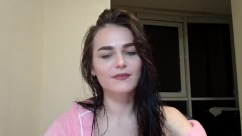 Snapshot of linda_aa chatting on November 2025 08:30:01 PM Linda online show from November 2025 08:30:01 PM