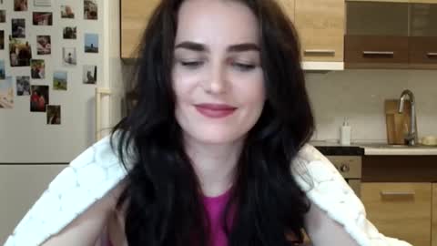 Snapshot of linda_aa chatting on December 2025 08:06:02 PM Linda online show from December 2025 08:06:02 PM