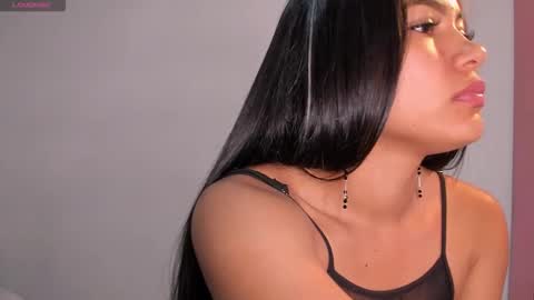 Snapshot of linda_alana chatting on February 2026 02:53:01 AM Alana online show from February 2026 02:53:01 AM