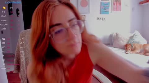 Snapshot of linda_giggle chatting on January 2025 02:18:01 PM Giggles online show from January 2025 02:18:01 PM
