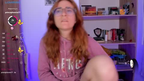 Snapshot of linda_giggle chatting on February 2025 12:46:01 AM Giggles online show from February 2025 12:46:01 AM