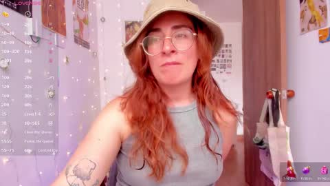 Snapshot of linda_giggle chatting on September 2025 02:52:02 PM Giggles online show from September 2025 02:52:02 PM