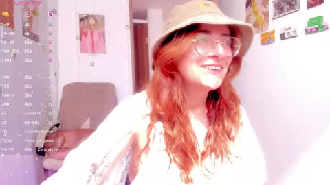 Snapshot of linda_giggle chatting on September 2025 02:09:02 PM Giggles online show from September 2025 02:09:02 PM