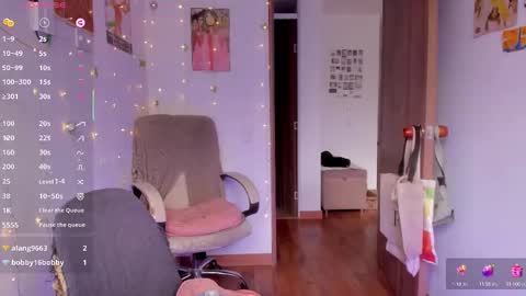 Snapshot of linda_giggle chatting on September 2025 02:09:02 PM Giggles online show from September 2025 02:09:02 PM