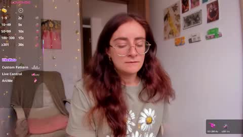 Snapshot of linda_giggle chatting on December 2025 02:26:01 PM Giggles online show from December 2025 02:26:01 PM