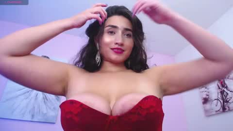 Maria Paula online show from February 2025 03:03:01 PM