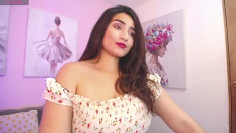 Maria Paula online show from March 2025 12:12:01 PM