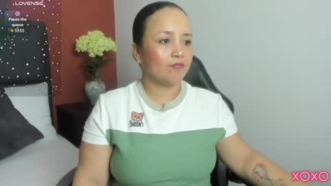 Snapshot of linda_rios_ chatting on May 2026 08:16:02 PM L I N D A online show from May 2026 08:16:02 PM