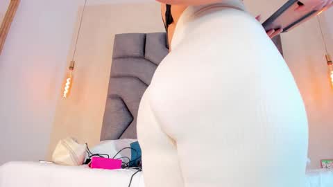 Linda Saenz online show from January 2026 11:26:02 AM