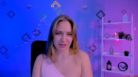 linda_save online show from April 2026 07:11:01 PM