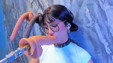 Snapshot of linda_sofi__ chatting on June 2026 09:18:01 PM linda_sofi__ online show from June 2026 09:18:01 PM