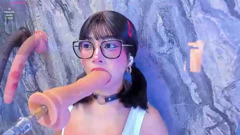 Snapshot of linda_sofi__ chatting on June 2026 07:46:01 PM linda_sofi__ online show from June 2026 07:46:01 PM