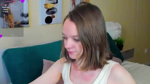 My real name is Olivia online show from March 2026 01:10:01 AM