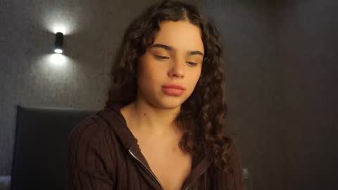 Snapshot of lindaaii chatting on March 2026 01:38:01 PM Linda online show from March 2026 01:38:01 PM