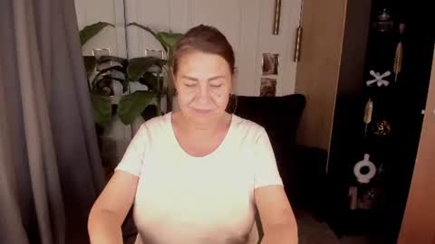 Linda online show from July 2026 04:50:01 PM