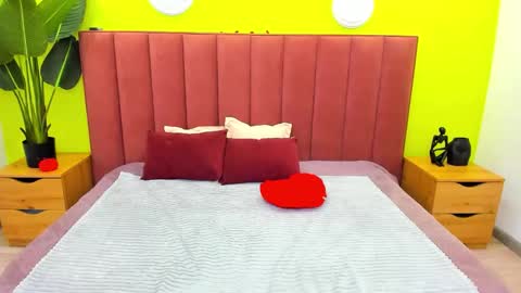 Linda online show from December 2025 01:36:01 AM