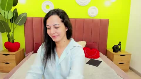 Linda online show from May 2026 01:25:02 AM