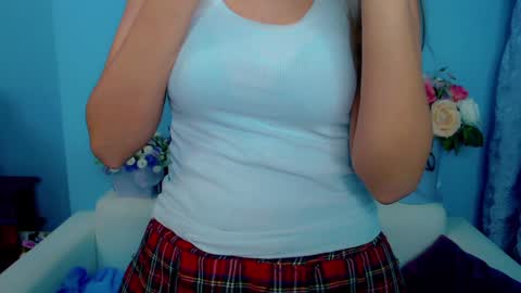 Snapshot of lindaliiii chatting on December 2024 09:35:01 AM Linda online show from December 2024 09:35:01 AM