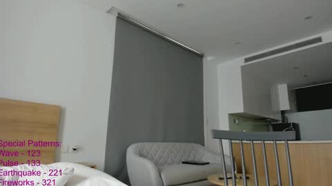 Snapshot of lindamei chatting on December 2024 02:20:01 AM lindamei online show from December 2024 02:20:01 AM