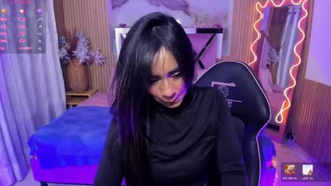 Linda  online show from May 2026 03:36:01 AM