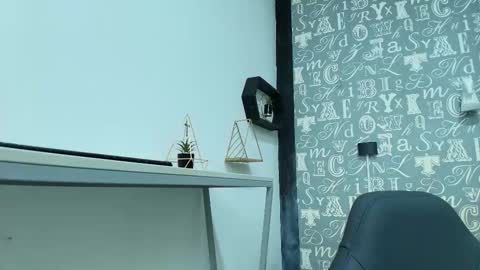  Lindsey  online show from January 2026 12:07:02 PM