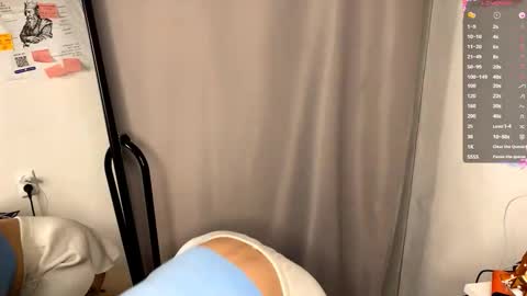 Kate online show from November 2025 08:18:02 PM