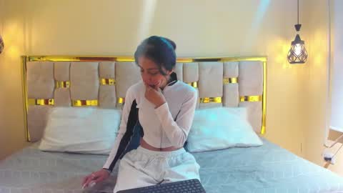 ling ling24 online show from October 2025 03:04:02 AM