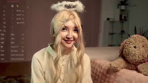 Linh -   online show from June 2026 09:14:02 PM