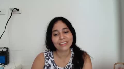 Snapshot of linsay10 chatting on May 2026 04:37:02 PM linsay10 online show from May 2026 04:37:02 PM