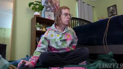 Snapshot of linzy19 chatting on December 2024 03:09:02 PM Linzy19 online show from December 2024 03:09:02 PM