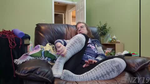 Snapshot of linzy19 chatting on January 2025 06:27:02 PM Linzy19 online show from January 2025 06:27:02 PM