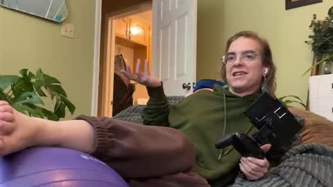 Linzy19 online show from February 2026 01:04:01 AM