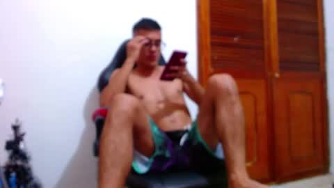 lion_grr online show from December 2024 02:33:01 AM