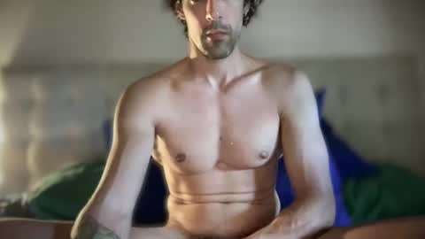 lion_hotty online show from November 2025 08:18:02 PM