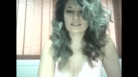 lionessmom online show from December 2025 06:29:02 AM