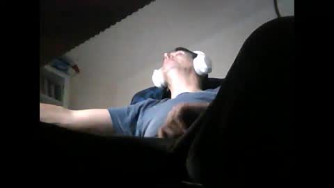 Snapshot of liongr69 chatting on March 2025 12:31:01 AM liongr69 online show from March 2025 12:31:01 AM