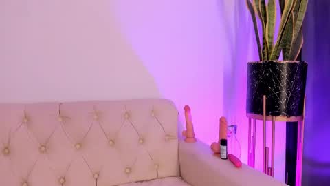 Liorah wolf online show from February 2026 07:53:02 PM