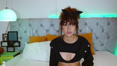 Eliza Moreau online show from February 2026 02:14:01 PM