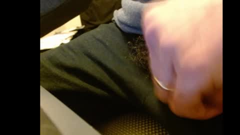 Snapshot of lip_balm chatting on December 2024 01:29:01 AM lip_balm online show from December 2024 01:29:01 AM