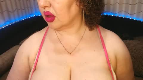 Snapshot of lipsaddiction chatting on June 2026 01:42:02 PM LIpsAddiction online show from June 2026 01:42:02 PM