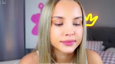 Snapshot of lipswithsmileonthem chatting on October 2025 01:11:01 AM Amelia online show from October 2025 01:11:01 AM