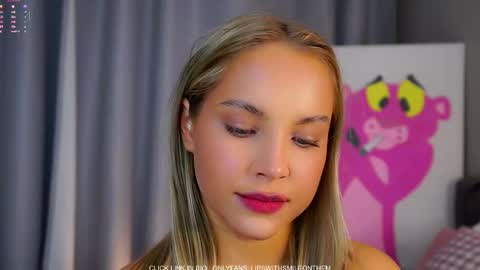 Snapshot of lipswithsmileonthem chatting on November 2025 01:11:01 AM Amelia online show from November 2025 01:11:01 AM