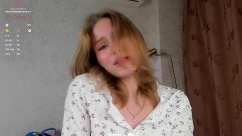 Lina online show from December 2025 01:33:02 AM