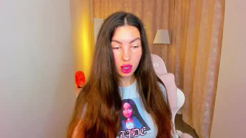 Lira revery online show from November 2025 12:35:01 AM